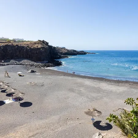 Acogedor Con Vistas Al Mar En شقة